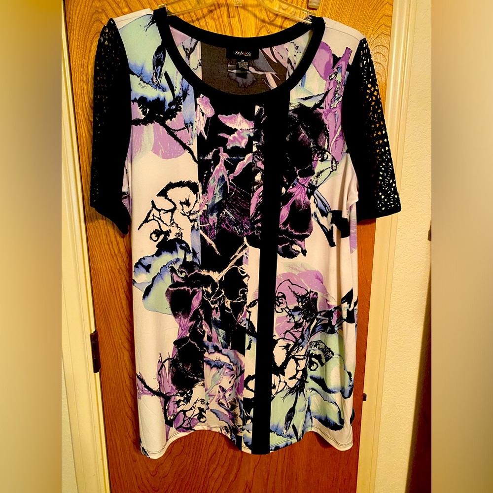 Style &Co Ladies 2X top.